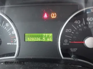 2008 Ford Explorer XLT z VIN 1FMEU73E08UA01188, wystawiony jako IAAI lot #42242286 z przebiegiem 128 226 mil mil oraz . Historia ofert i sprzedaży dostępna na DreamBid. Obrazek 16.