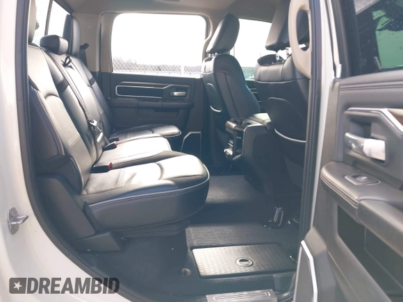 2022 Ram 2500 Laramie с VIN 3C6UR5FLXNG105323, выставлен на аукционе IAAI как лот 41359667 с пробегом 33 266 миль миль и . История ставок и продаж доступна на DreamBid. Изображение 8.