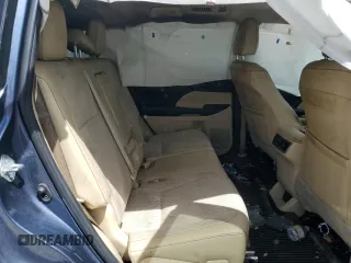 2019 Toyota Highlander LE z VIN 5TDBZRFH3KS960817, wystawiony jako Copart lot #52377955 z przebiegiem 95 348 mil mil oraz Szkoda całkowita • Salvage title. Historia ofert i sprzedaży dostępna na DreamBid. Obrazek 10.