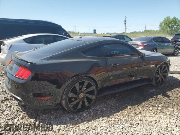2018 Ford Mustang GT z VIN 1FA6P8CF0J5179879, wystawiony jako Copart lot #57986645 z przebiegiem 63 354 mil mil oraz Szkody całkowita. Historia ofert i sprzedaży dostępna na DreamBid. Obrazek 3.