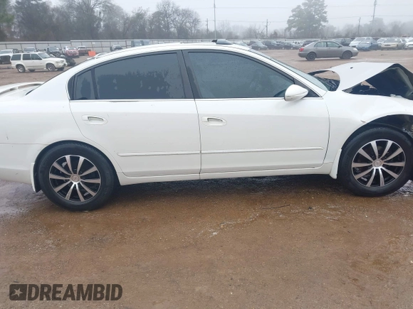 2002 Nissan Altima S with VIN 1N4AL11D62C210418, listed as a IAAI auction lot 41650082 with 155,838 mi miles. Bid and sale history available at carsss.com. Image 14.