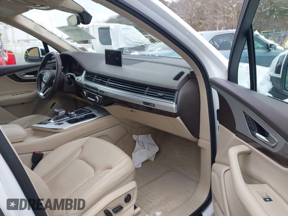 2019 Audi Q7 Premium Plus with VIN WA1LHAF78KD043829, listed as a IAAI auction lot 41431554 with 72,146 mi miles and . Bid and sale history available at DreamBid. Image 5.