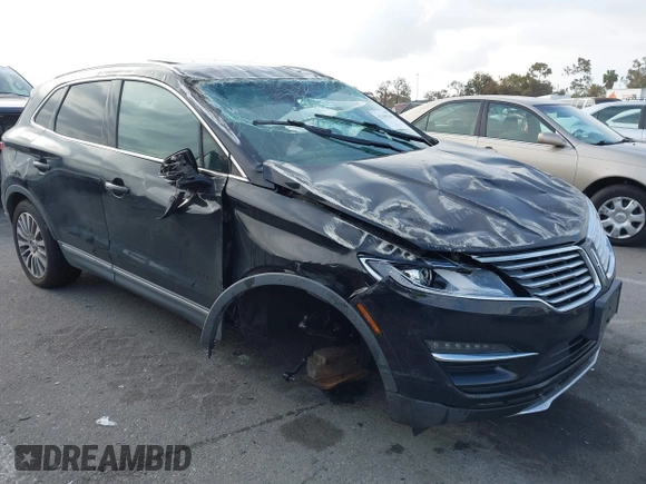 2017 Lincoln MKC Reserve с VIN 5LMTJ3DH4HUL04019, выставлен на аукционе IAAI как лот 42189249 с пробегом 39 542 миль миль и . История ставок и продаж доступна на DreamBid. Изображение 1.