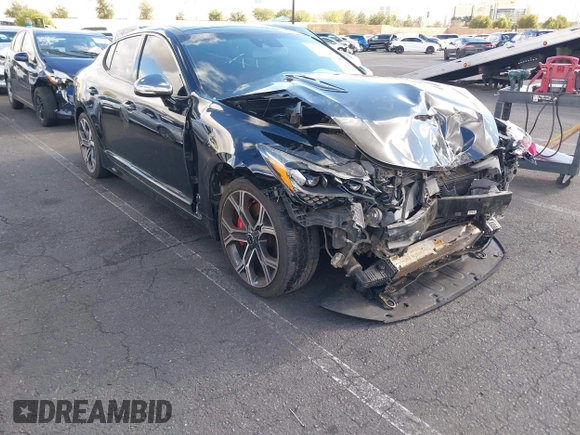 2018 Kia Stinger GT2 with VIN KNAE55LC9J6016753, listed as a IAAI auction lot 41408216 with 117,268 mi miles. Bid and sale history available at carsss.com. Image 13.