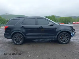 2019 Ford Explorer XLT с VIN 1FM5K8D86KGA81851, выставлен на аукционе IAAI как лот 42300021 с пробегом 54 486 миль миль и . История ставок и продаж доступна на DreamBid. Изображение 13.