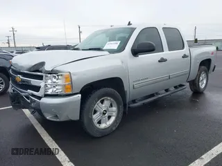 2011 Chevrolet Silverado 1500 LT with VIN 3GCPKSE30BG219790, listed as a IAAI auction lot 41163358 with 152,503 mi miles. Bid and sale history available at carsss.com. Image 22.