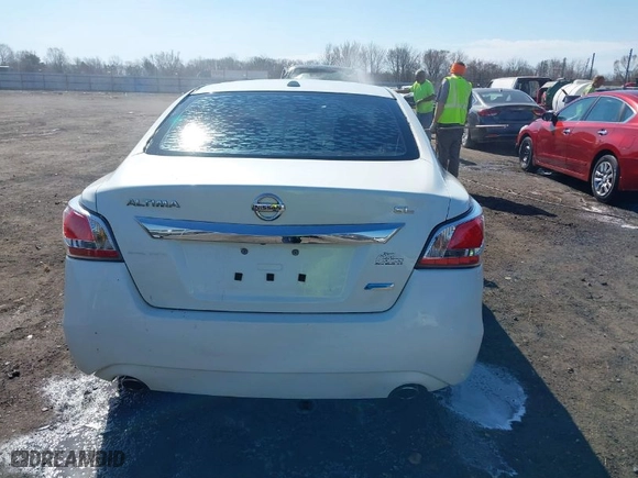 2014 Nissan Altima 2.5 S with VIN 1N4AL3AP3EN372781, listed as a IAAI auction lot 41652565 with NaN miles. Bid and sale history available at carsss.com. Image 16.
