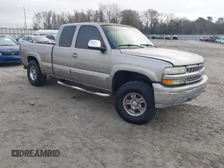 2002 Chevrolet Silverado 1500 LS with VIN 1GCEK19T02E287817, listed as a IAAI auction lot 41478293 with 255,519 mi miles and . Bid and sale history available at DreamBid. Image 1.