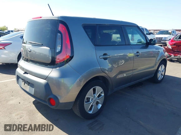 2016 Kia Soul with VIN KNDJN2A24G7283392, listed as a IAAI auction lot 42033055 with 17,237 mi miles and . Bid and sale history available at DreamBid. Image 4.