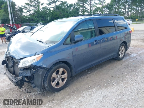 2015 Toyota Sienna LE AAS with VIN 5TDKK3DCXFS624984, listed as a IAAI auction lot 42560632 with 169,034 mi miles and . Bid and sale history available at DreamBid. Image 18.