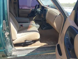 1999 Ford Ranger XLT with VIN 1FTZR15X7XPA71738, listed as a IAAI auction lot 42071163 with 225,035 mi miles. Bid and sale history available at carsss.com. Image 5.