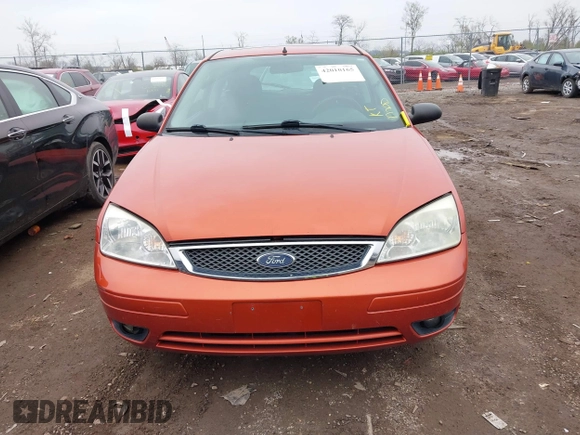 2005 Ford Focus S with VIN 3FAFP31N65R123039, listed as a IAAI auction lot 42010165 with 133,750 mi miles and . Bid and sale history available at carsss.com. Image 13.