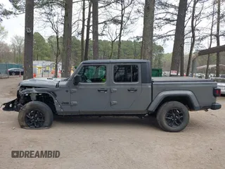 2023 Jeep Gladiator Sport S с VIN 1C6HJTAG0PL501578, выставлен на аукционе IAAI как лот 41912958 с пробегом 22 708 миль миль и . История ставок и продаж доступна на DreamBid. Изображение 15.