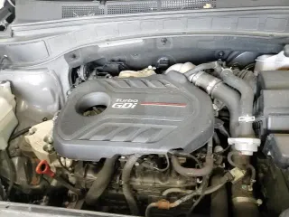 2018 Hyundai Santa Fe 2.0T с VIN 5XYZUDLA0JG564699, выставлен на аукционе Copart как лот 62302045 с пробегом 89 234 миль миль и Списание • Salvage title. История ставок и продаж доступна на DreamBid. Изображение 16.