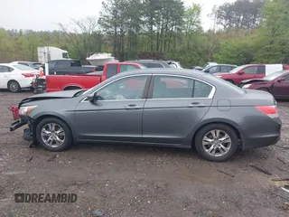 2012 Honda Accord LX Premium z VIN 1HGCP2F47CA003556, wystawiony jako IAAI lot #41947825 z przebiegiem 175 514 mil mil oraz . Historia ofert i sprzedaży dostępna na DreamBid. Obrazek 14.