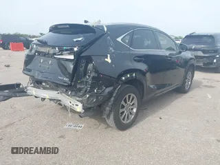2021 Lexus NX 300 z VIN JTJDARBZ4M2192951, wystawiony jako IAAI lot #42260921 z przebiegiem 21 541 mil mil oraz . Historia ofert i sprzedaży dostępna na DreamBid. Obrazek 4.