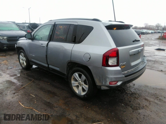 2016 Jeep Compass Sport with VIN 1C4NJDBB0GD520971, listed as a IAAI auction lot 41931731 with 124,038 mi miles and . Bid and sale history available at carsss.com. Image 3.