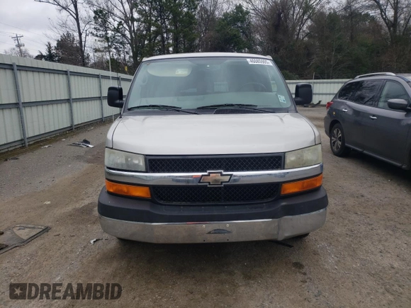 2005 Chevrolet Express Passenger z VIN 1GNFG15T351207764, wystawiony jako Copart lot #46085905 z przebiegiem 175 358 mil mil oraz Czysty tytuł • Clean title. Historia ofert i sprzedaży dostępna na DreamBid. Obrazek 5.