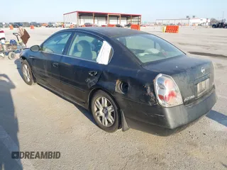 2005 Nissan Altima 2.5 S with VIN 1N4AL11DX5N496959, listed as a IAAI auction lot 41801631 with 190,433 mi miles. Bid and sale history available at carsss.com. Image 3.