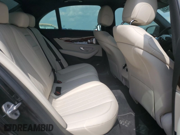 2018 Mercedes-Benz E-Class E 300 with VIN WDDZF4JB6JA467129, listed as a Copart auction lot 43755543 with 38,124 mi miles. Bid and sale history available at carsss.com. Image 10.