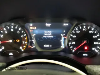 2023 Jeep Compass Latitude z VIN 3C4NJDBN8PT552894, wystawiony jako Copart lot #60174955 z przebiegiem 49 356 mil mil oraz Szkoda całkowita • Salvage title. Historia ofert i sprzedaży dostępna na DreamBid. Obrazek 9.