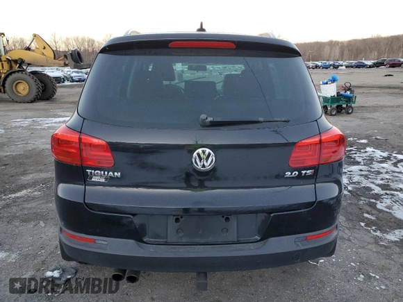 2013 Volkswagen Tiguan S с VIN WVGBV3AX2DW577716, выставлен на аукционе Copart как лот 85504974 с пробегом 101 532 миль миль и Списание • Salvage title. История ставок и продаж доступна на DreamBid. Изображение 6.