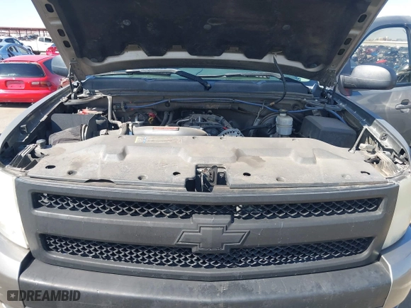 2008 Chevrolet Silverado 1500 LTZ with VIN 1GCEC19098Z103219, listed as a IAAI auction lot 41993792 with 183,997 mi miles. Bid and sale history available at carsss.com. Image 10.