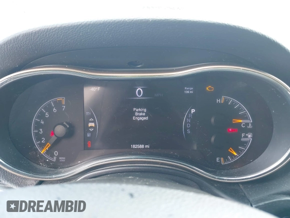 2015 Jeep Grand Cherokee Altitude with VIN 1C4RJEAGXFC856684, listed as a IAAI auction lot 41670546 with 182,588 mi miles. Bid and sale history available at carsss.com. Image 7.