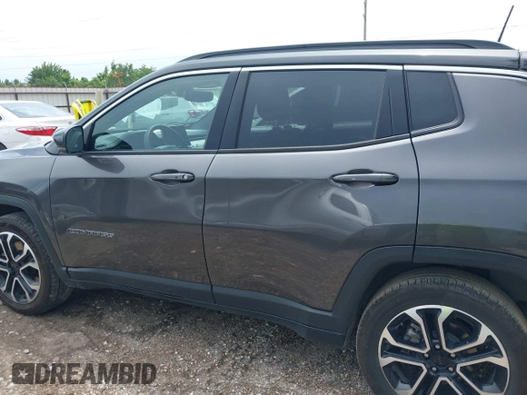 2024 Jeep Compass Limited z VIN 3C4NJDCN4RT608573, wystawiony jako IAAI lot #42510349 z przebiegiem 30 391 mil mil oraz . Historia ofert i sprzedaży dostępna na DreamBid. Obrazek 15.