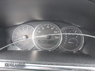 2005 Buick LaCrosse CXL z VIN 2G4WD562851192697, wystawiony jako IAAI lot #42077095 z przebiegiem 180 838 mil mil oraz . Historia ofert i sprzedaży dostępna na DreamBid. Obrazek 7.