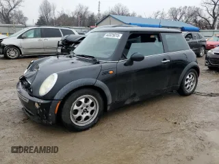 2005 MINI Hardtop z VIN WMWRC33525TK61317, wystawiony jako Copart lot #43325015 z przebiegiem 159 089 mil mil oraz Szkoda całkowita • Salvage title. Historia ofert i sprzedaży dostępna na DreamBid. Obrazek 1.