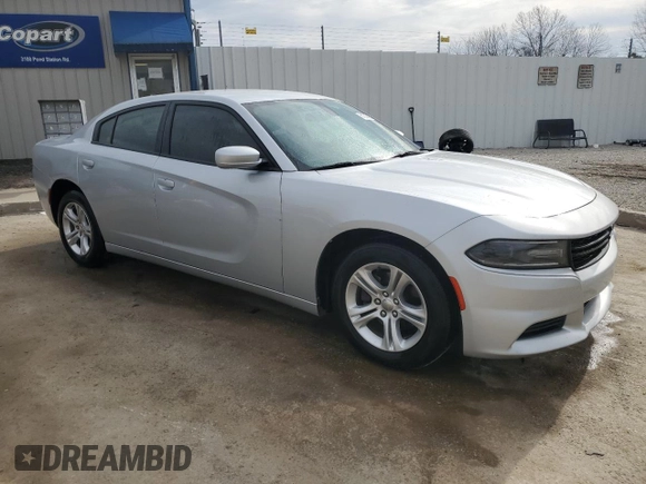 2020 Dodge Charger SXT z VIN 2C3CDXBG8LH103434, wystawiony jako Copart lot #51003595 z przebiegiem 77 400 mil mil oraz Szkoda całkowita • Salvage title. Historia ofert i sprzedaży dostępna na DreamBid. Obrazek 4.