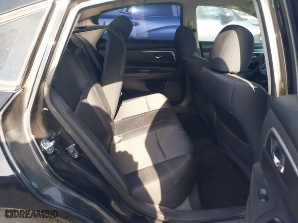 2016 Nissan Altima 2.5 SR with VIN 1N4AL3APXGC222052, listed as a IAAI auction lot 39793578 with 100,298 mi miles. Bid and sale history available at carsss.com. Image 8.