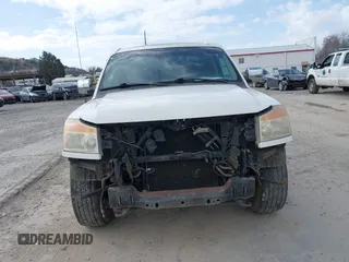 2011 Nissan Titan Pro-4X z VIN 1N6BA0EC8BN307959, wystawiony jako IAAI lot #41837097 z przebiegiem 160 672 mil mil oraz . Historia ofert i sprzedaży dostępna na DreamBid. Obrazek 13.