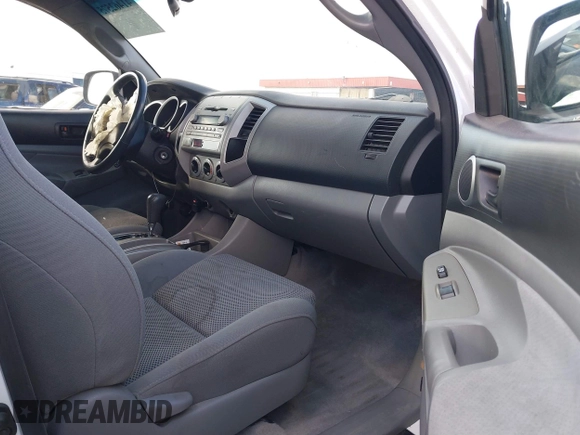 2007 Toyota Tacoma PreRunner z VIN 3TMJU62N87M029323, wystawiony jako IAAI lot #41462575 z przebiegiem 211 104 mil mil oraz . Historia ofert i sprzedaży dostępna na DreamBid. Obrazek 5.