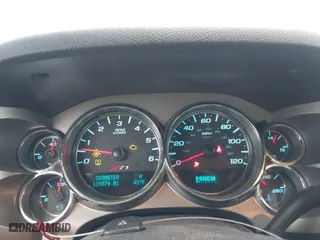 2010 Chevrolet Silverado 1500 LT with VIN 1GCSKSE36AZ137555, listed as a IAAI auction lot 41655037 with 139,574 mi miles. Bid and sale history available at carsss.com. Image 7.