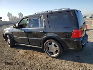 2005 Lincoln Navigator Luxury with VIN 5LMFU27525LJ12342, listed as a Copart auction lot 77229694 with 135,810 mi miles and Salvage Title. Bid and sale history available at carsss.com. Image 2.