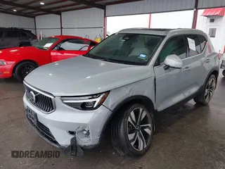 2024 Volvo XC40 с VIN YV4L12UFXR2348830, выставлен на аукционе IAAI как лот 41524099 с пробегом 26 374 миль миль и . История ставок и продаж доступна на DreamBid. Изображение 19.