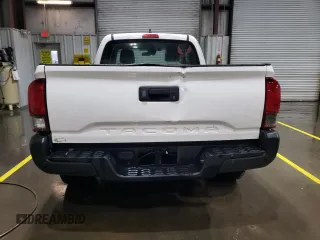 2018 Toyota Tacoma SR z VIN 5TFRX5GN7JX128181, wystawiony jako Copart lot #50954515 z przebiegiem 144 125 mil mil oraz Szkoda całkowita • Salvage title. Historia ofert i sprzedaży dostępna na DreamBid. Obrazek 6.