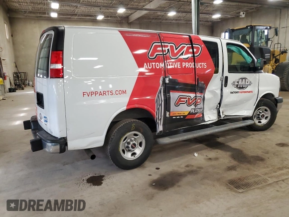 2020 GMC Savana Cargo Van with VIN 1GTW7AFG9L1223393, listed as a Copart auction lot 49453135 with 131,260 mi miles and Salvage Title. Bid and sale history available at carsss.com. Image 3.