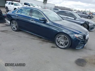 2018 Mercedes-Benz E-Class E 300 with VIN WDDZF4JB4JA374948, listed as a IAAI auction lot 41513301 with 57,579 mi miles. Bid and sale history available at carsss.com. Image 1.