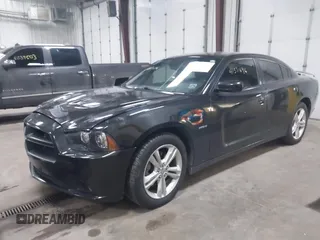 2011 Dodge Charger RT Plus with VIN 2B3CM5CT2BH521841, listed as a IAAI auction lot 41571696 with 186,120 mi miles. Bid and sale history available at carsss.com. Image 18.