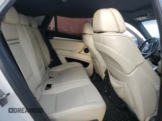 2012 BMW X6 50i z VIN 5UXFG8C59CL590549, wystawiony jako Copart lot #53071175 z przebiegiem 67 390 mil mil oraz Szkoda całkowita • Salvage title. Historia ofert i sprzedaży dostępna na DreamBid. Obrazek 10.