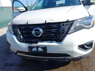 2018 Nissan Pathfinder SL with VIN 5N1DR2MM1JC618956, listed as a IAAI auction lot 41539068 with 68,493 mi miles. Bid and sale history available at carsss.com. Image 6.