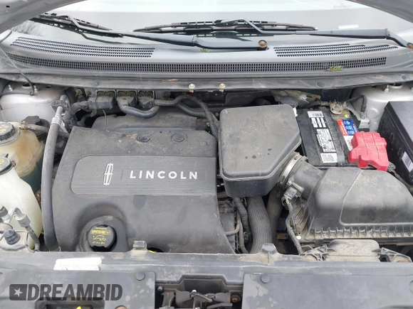 2011 Lincoln MKX with VIN 2LMDJ8JK3BBJ25346, listed as a IAAI auction lot 41716040 with 172,790 mi miles. Bid and sale history available at carsss.com. Image 10.