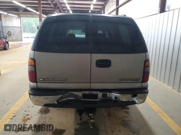 2003 Chevrolet Suburban LT z VIN 1GNFK16Z93J165597, wystawiony jako Copart lot #52101725 z przebiegiem 285 014 mil mil oraz Szkoda całkowita • Salvage title. Historia ofert i sprzedaży dostępna na DreamBid. Obrazek 6.