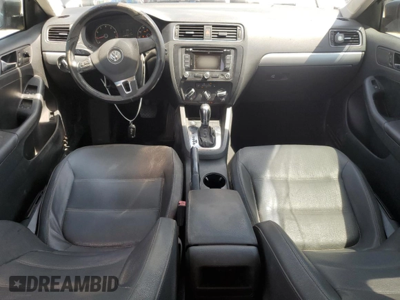 2011 Volkswagen Jetta SEL with VIN 3VWLZ7AJ8BM101755, listed as a Copart auction lot 58893045 with 147,319 mi miles and Clean title. Bid and sale history available at DreamBid. Image 8.