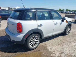 2015 MINI Countryman with VIN WMWZB3C55FWR43773, listed as a IAAI auction lot 42510137 with 150,764 mi miles and . Bid and sale history available at DreamBid. Image 4.