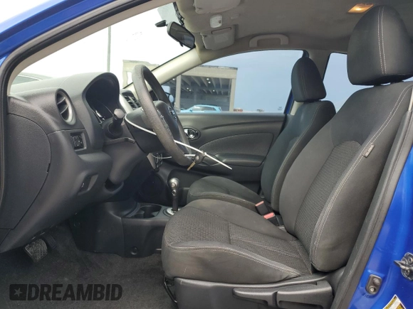 2016 Nissan Versa S z VIN 3N1CN7AP7GL889818, wystawiony jako Copart lot #59539015 z przebiegiem 97 607 mil mil oraz Czysty tytuł • Clean title. Historia ofert i sprzedaży dostępna na DreamBid. Obrazek 7.