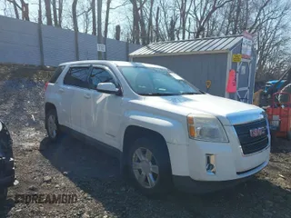 2013 GMC Terrain SLE with VIN 2GKALMEK4D6350522, listed as a IAAI auction lot 42005683 with 442,577 mi miles. Bid and sale history available at carsss.com. Image 1.